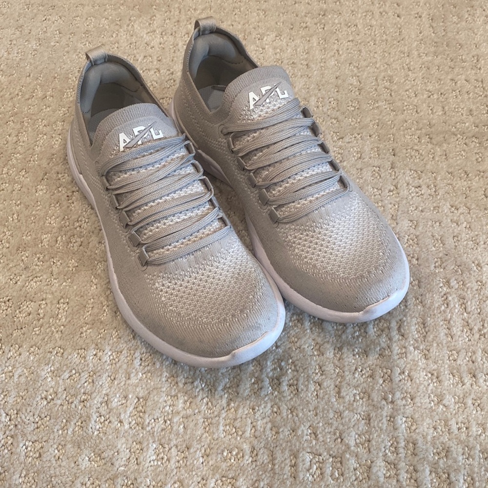 APL Techloom Breeze